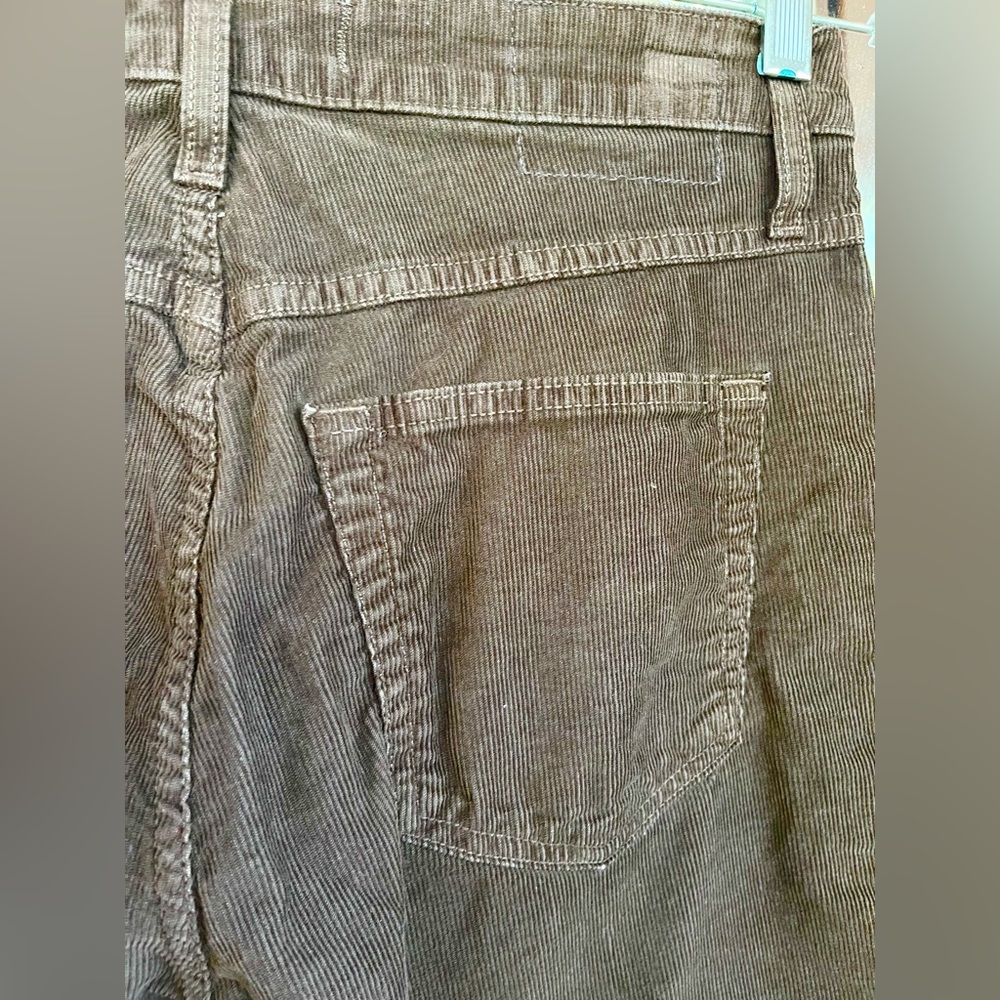 AMO CHLOE CROP CORDUROY. Chestnut Brown. Size 28. EUC. - Picture 5 of 9